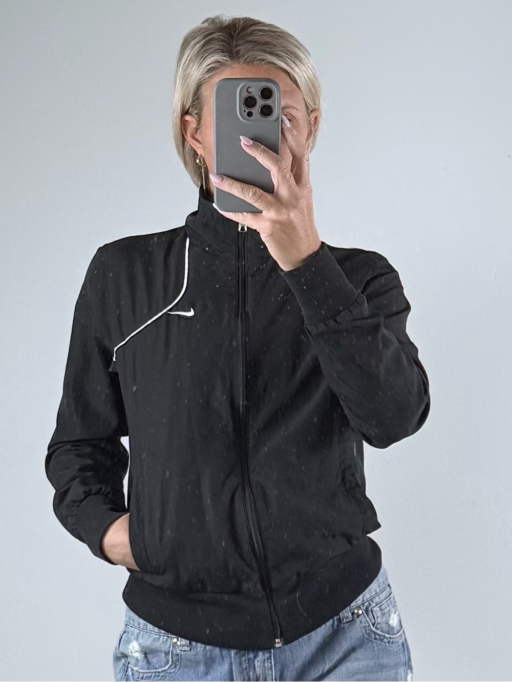 Y2K Nike Black Women's Zip-Front windbreaker Jacket with White Piping